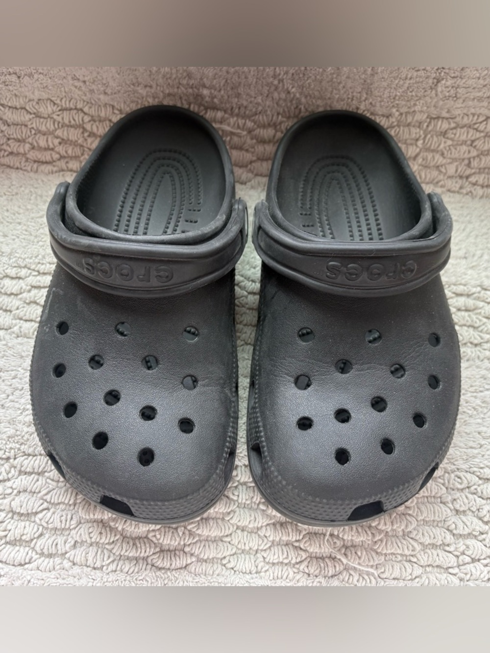CROCS